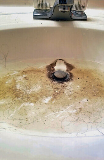 https://blockeddrainshocking.com.au/uploads/2025/07/blocked-sink-69837.jpg