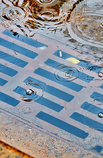 https://blockeddrainshocking.com.au/uploads/2025/07/stormwater-drains-58152.jpg